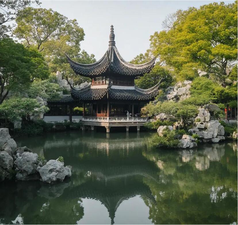 重庆南岸凡松餐饮有限公司